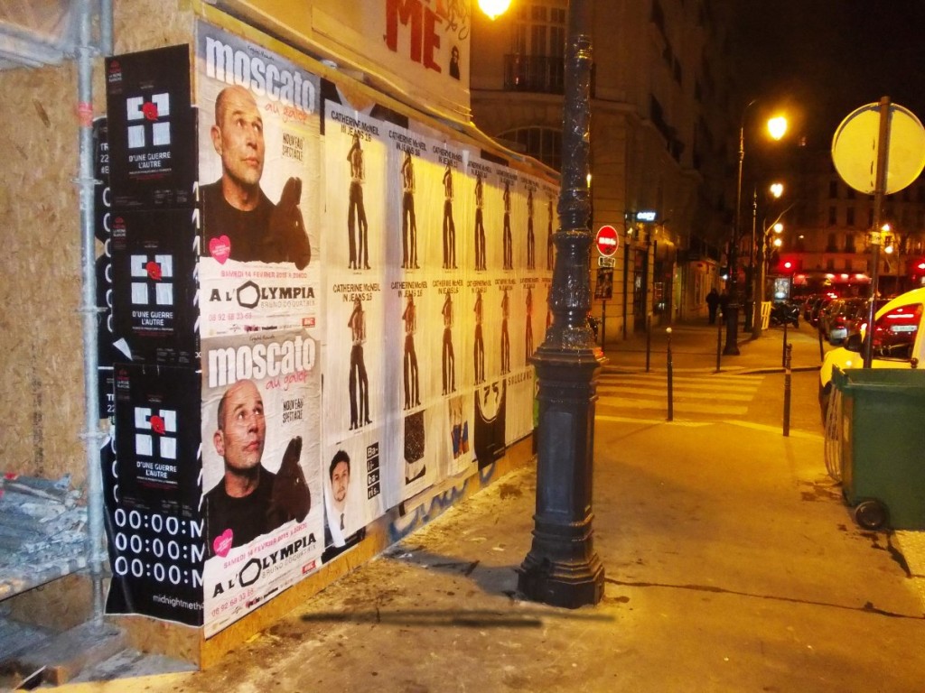 Affichage Sauvage rue de Bretagne dans le Marais à Paris pour BLK DNM et Vincent Moscato.