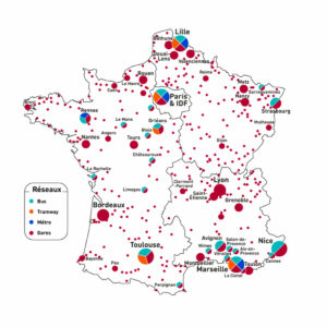 Carte des réseaux d'affiches et d'écrans DOOH publicitaires, soit 85 000 faces ou écrans, sur les tramways, les bus, dans les métros et les gares SNCF en France.